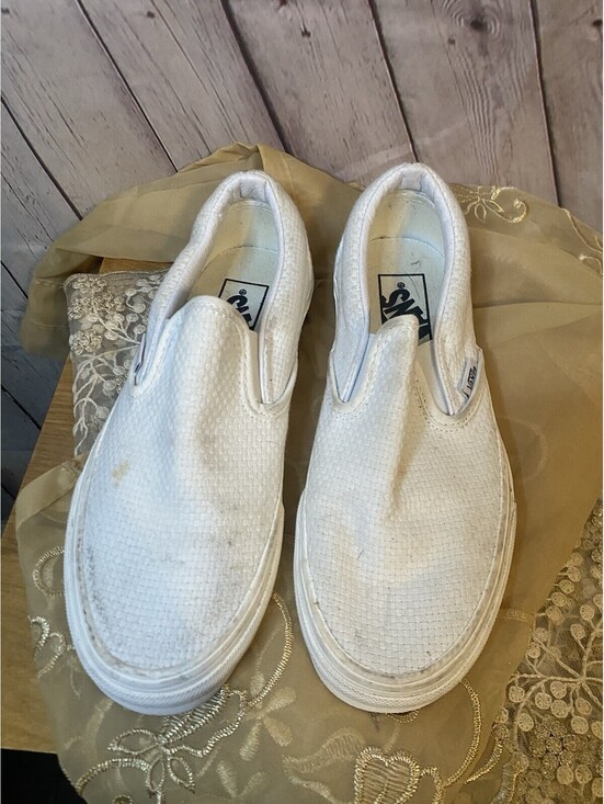 Vans Shoes - And White Basket Weave Woven Classic Slip On Sneakers Size 5.0
